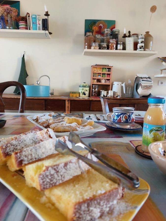 Pioppi Neri R&B Panzió Felino Kültér fotó